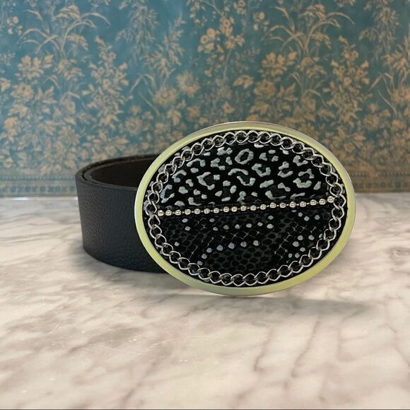 Chico’s Snake Animal Print Embossed Buckle Leather Belt - Picture 2 of 6